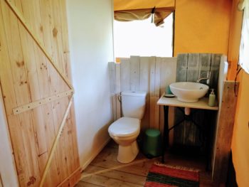 safari tent bathroom 3